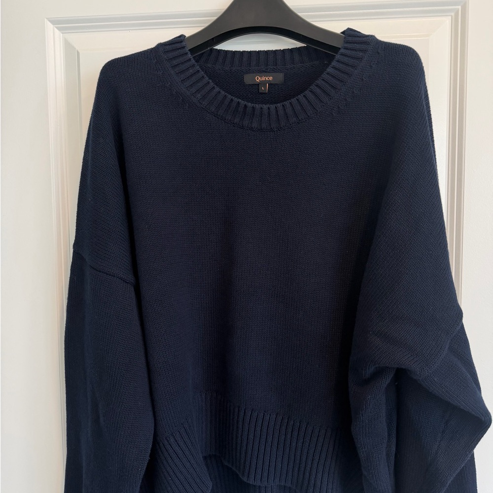 Quince 100% Organic Cotton Boyfriend Crew
Sweater in Navy size Large - Picture 11 of 14